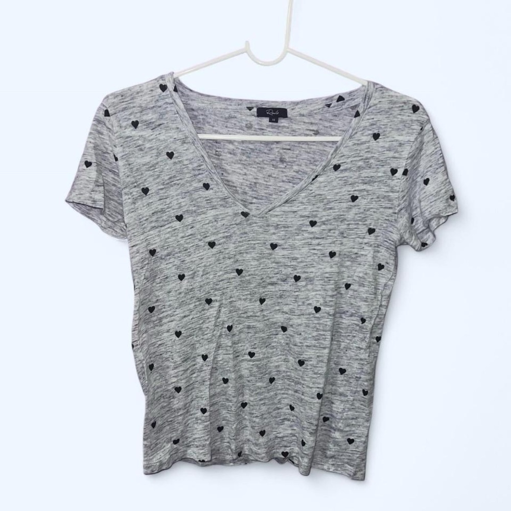 Rails heather grey heart print v neck tee